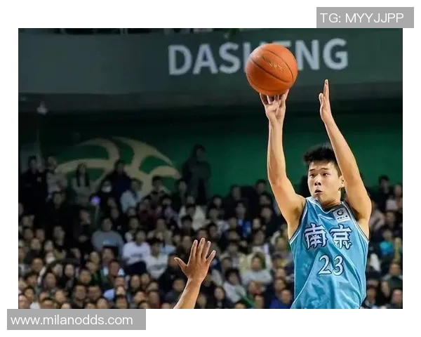 林葳感谢支持与质疑希望通过努力为学校带来更优异的成绩