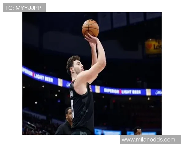 张佳玮：火箭四塔赢了骑士双塔申京4号位体格干着组织后卫的活